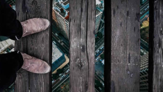 bruecke-fuesse-planken-boards