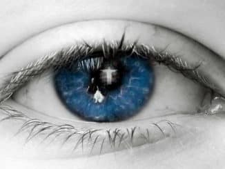 Auge-gott-eye