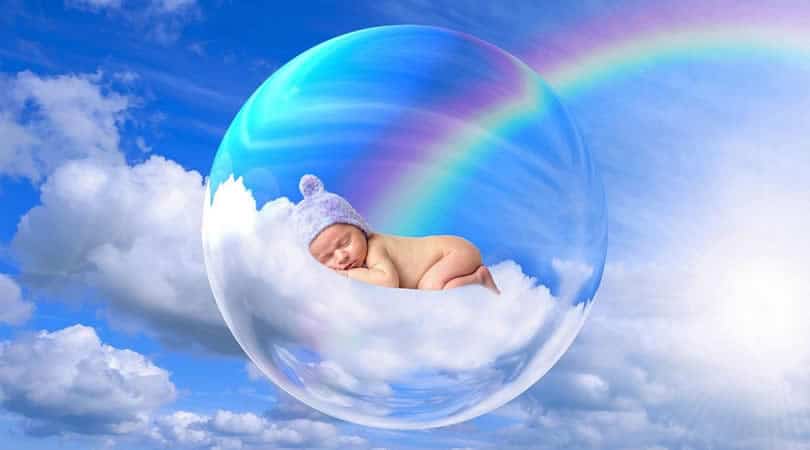 Symbolmontage zu 25 Botschaften: Baby in einer Blase vor Himmel und Regenbogen