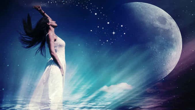 Astrologie und Horoskope-mond-woman