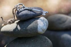 in-4-schritten-inneren-kompass-aktivieren-stones
