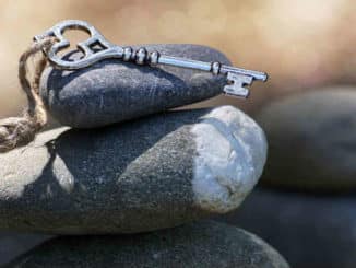 in-4-schritten-inneren-kompass-aktivieren-stones