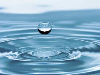 Liebe-weniger-ist-mehr-drops-of-water