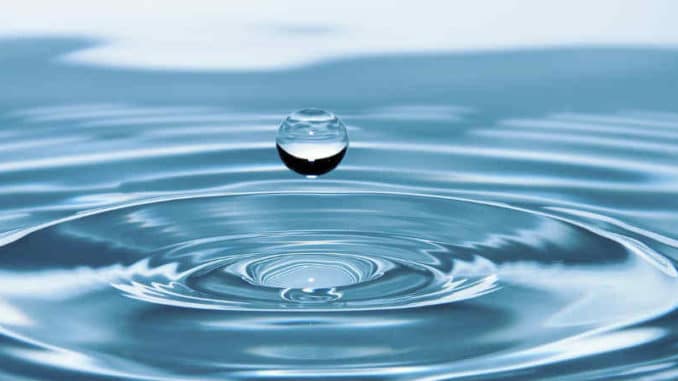 Liebe-weniger-ist-mehr-drops-of-water