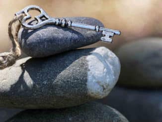 schluessel-steine-spirituelle Geschichte-spirit-online-stones