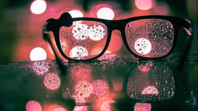 blinde-flecken-inneres-wachstum-transformation-punkte-brille-bokeh