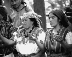 kristallschaedel-Maya-Zeremonie-Tattva-Viveka