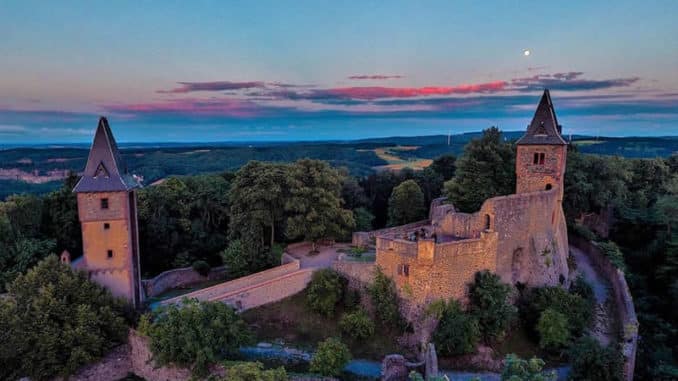kim-fohlenstein-Burg-Frankenstein-Abend