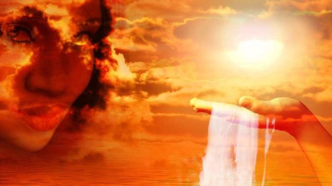engel-Sitael-fantasy-wolken-gesicht-hand-licht-sea