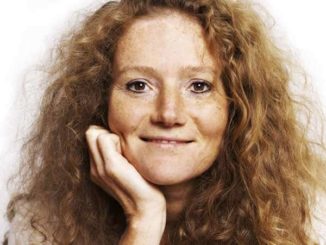 Porträt der Autorin Barbara Vödisch