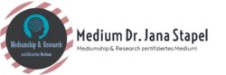medium-jana-stapel