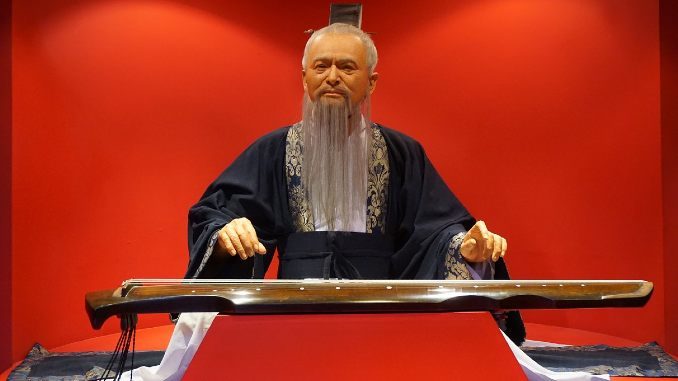 wachsfigur-confucius