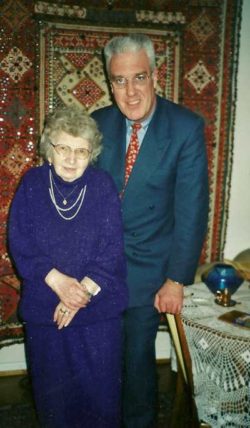 Annemarie Schimmel gemeinsam mit Roland Ropers