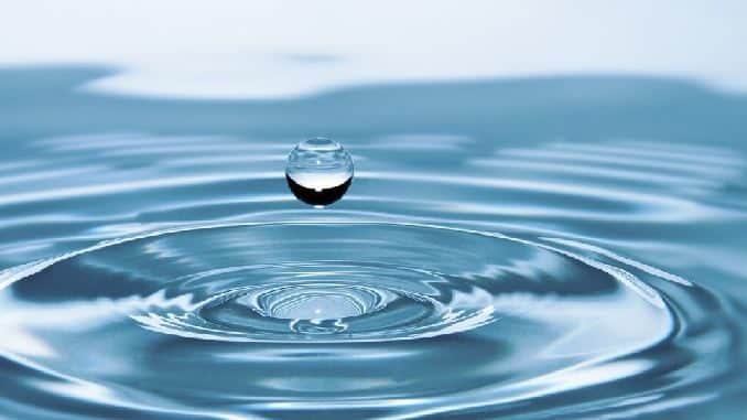 tropfen-wasser-drop-of-water