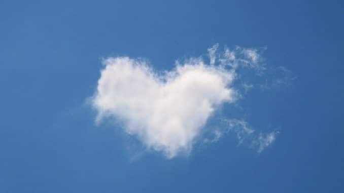 offenes-herz-wolke-cloud