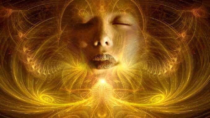 spiritualitaet-frau-gesicht-gold-fantasy