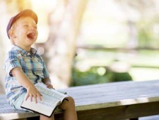 lachen Junge boy