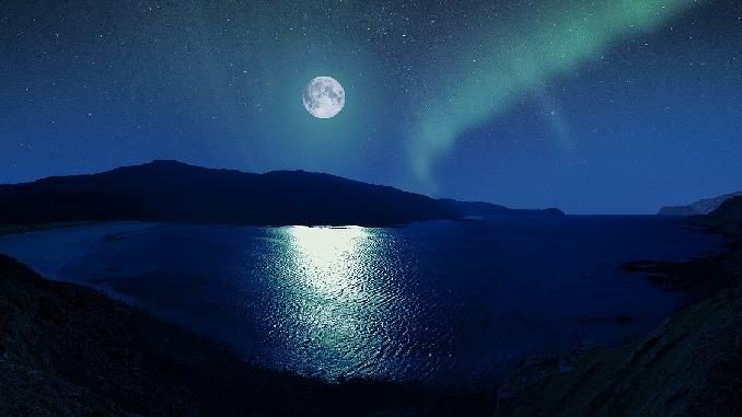 mond lichter see aurora