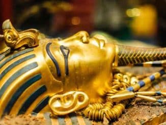 pharao statue aurum