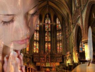 frau kirche spiritualitaet
