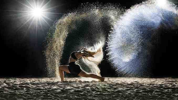 frau lichter dancer