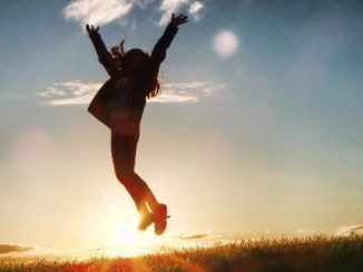 frau luftsprung inspiration