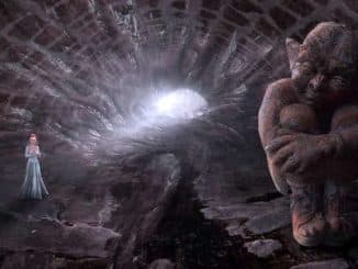 Frau und koboldartige Figur in einer Höhle – Fantasiemotiv zum Beitrag über Kobolde