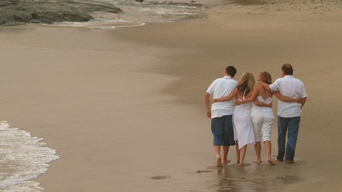 familie-meer strand family