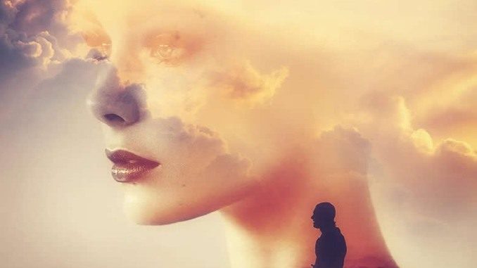 frau gesicht clouds