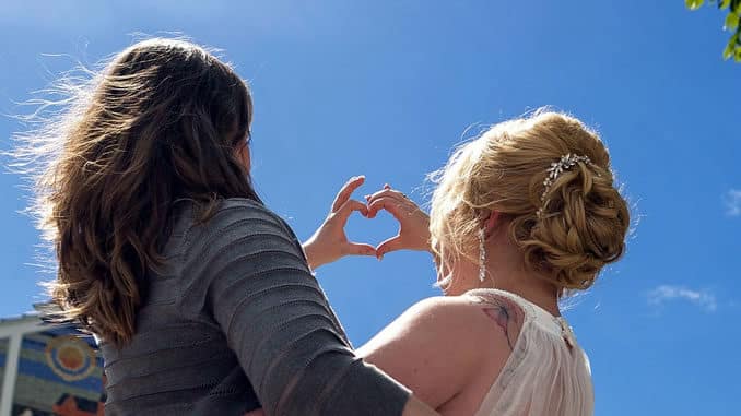 frauen herz himmel frieden