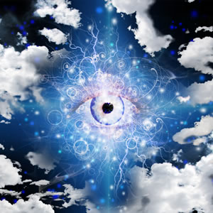 eine Auge in den Wolken