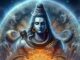 Yogi der vor der Gottheit Shiva meditiert