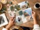 Frau mit einem Vision Board